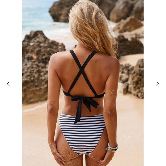 NWT Cupshe Ruched Keyhole Bikini Top Ruched Striped Bottoms‎ Size Small - Picture 2 of 4